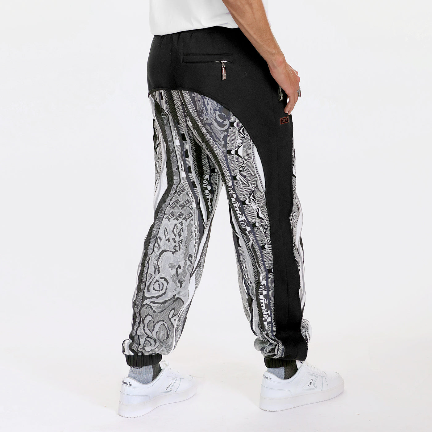 New - COOGI Sweater Pieced Fleece Jogger in Black and Gray