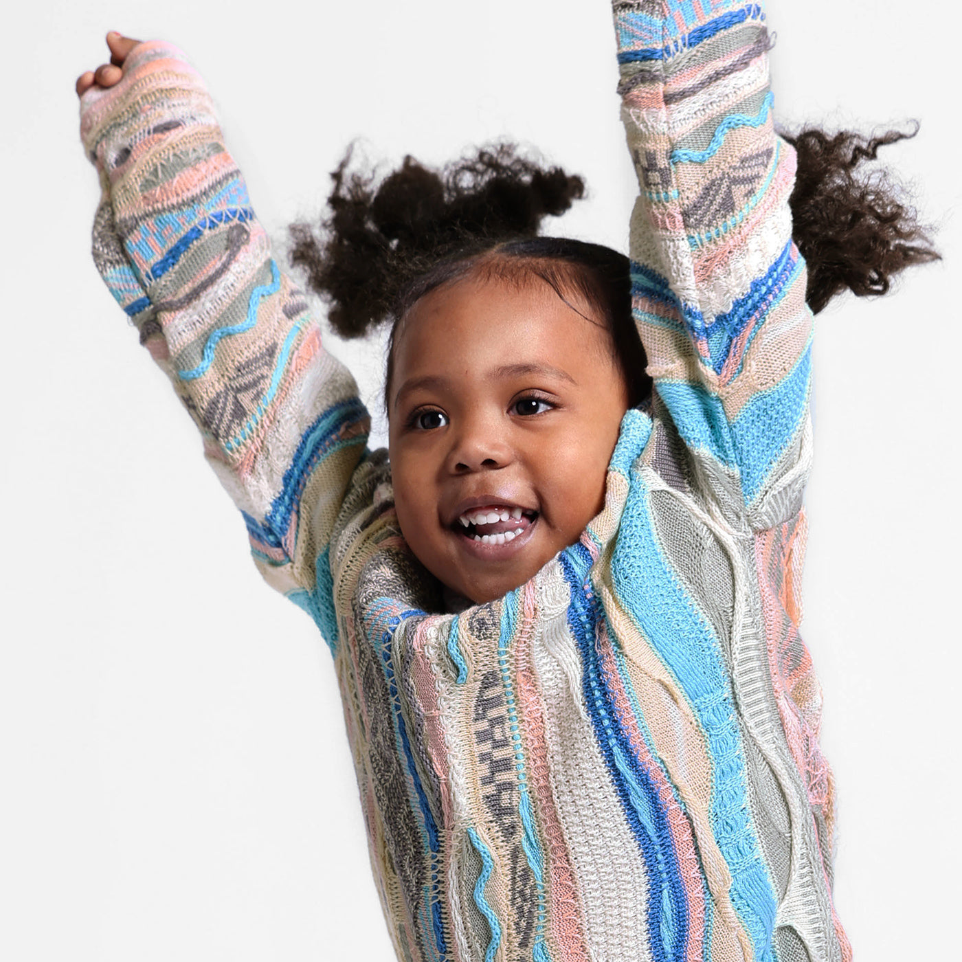 New -Kids COOGI Rosewater Crewneck