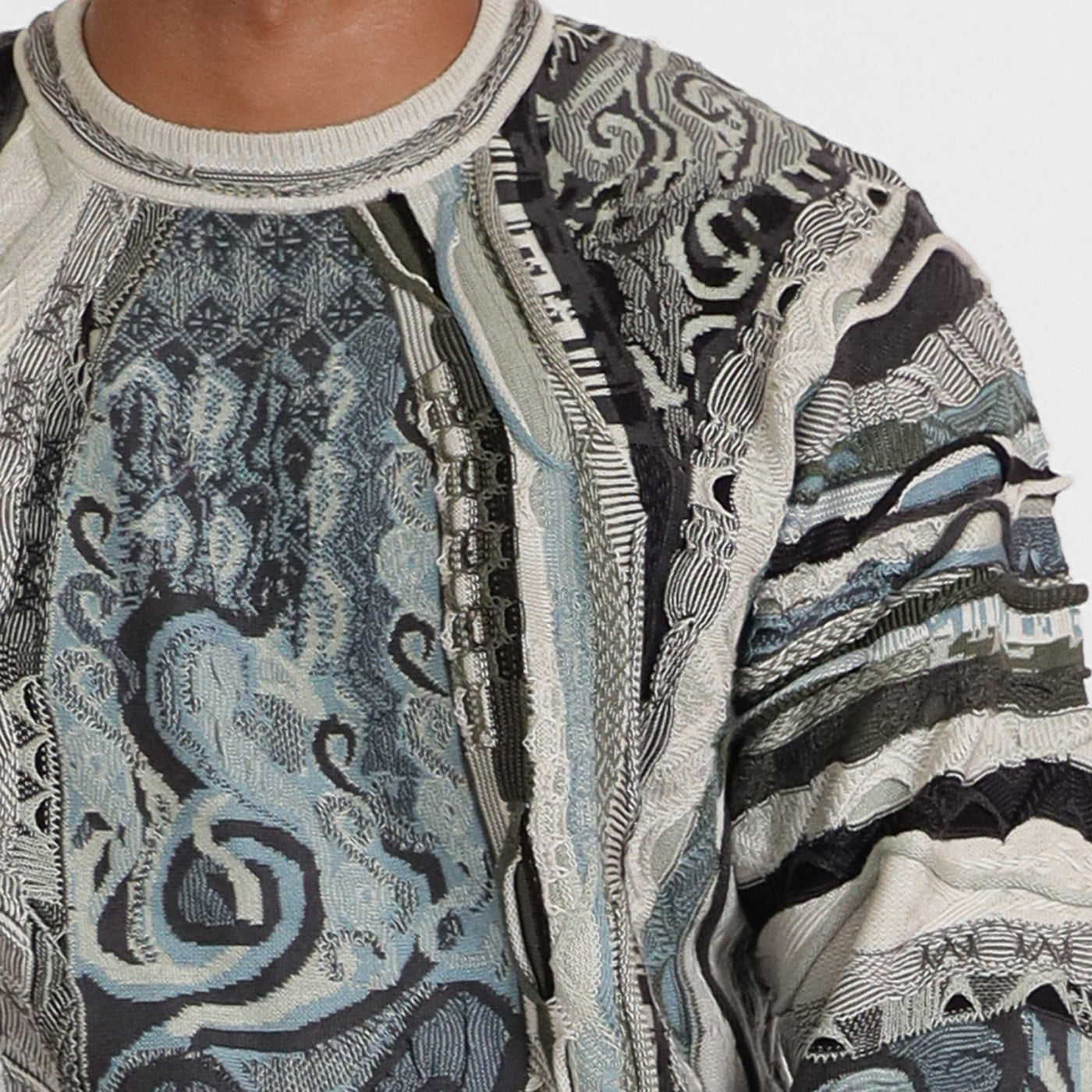 New - COOGI Noir Classic Crew