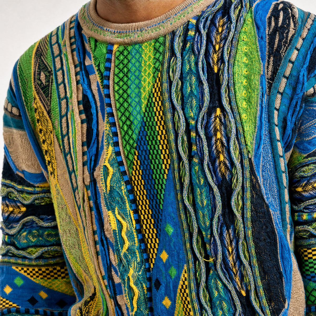 NEW - COOGI New York Crewneck