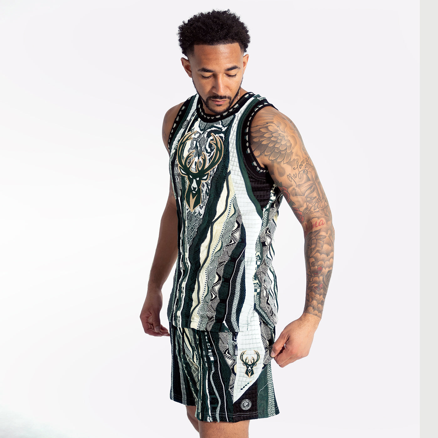 New -COOGI X NBA X Protege -Milwaukee Bucks Sweater Vest New -COOGI X NBA X Protege -Milwaukee Bucks Sweater Vest