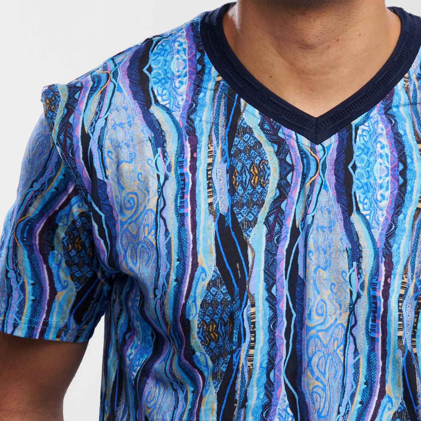 COOGI CLASSIC BLUES ALL-OVER V-NECK TEE